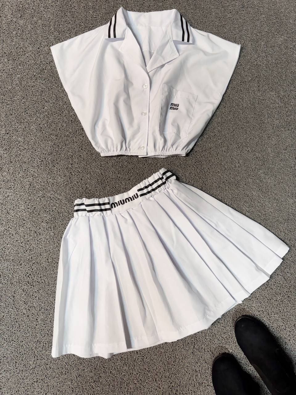 ست کراپ دامن پلیسه سفید