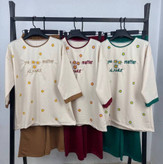 از سمت چپ: نسکافه ای'زرشکی'سبز