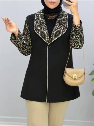 کت مجلسی سحر. فری سایز از ۳۸تا۴۴ طبق توضیحات.برای اطمینان از موجودی پیام دهید.