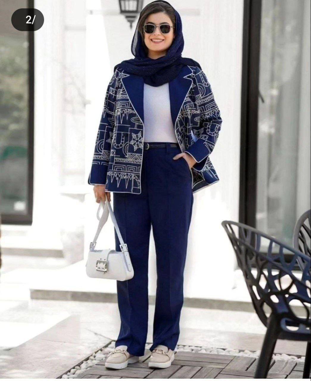 ست کت و شلوار ابریشم.سایزبندی از۳۸تا۴۸ طبق توضیحات. برای تعیین سایز مورد نظر پیام دهید.