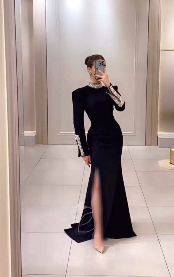 پیراهن مجلسی دنیز سایزبندی از۳۸تا۵۰.برای تعیین سایز مورد نظر پیام دهید.
