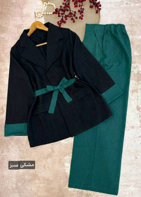 ست کت و شلوار خنک موژان.سایزبندی از۳۸تا۵۰ طبق توضیحات. در رنگبندی جذاب.برای تعیین رنگ و سایز مورد نظر پیام دهید.