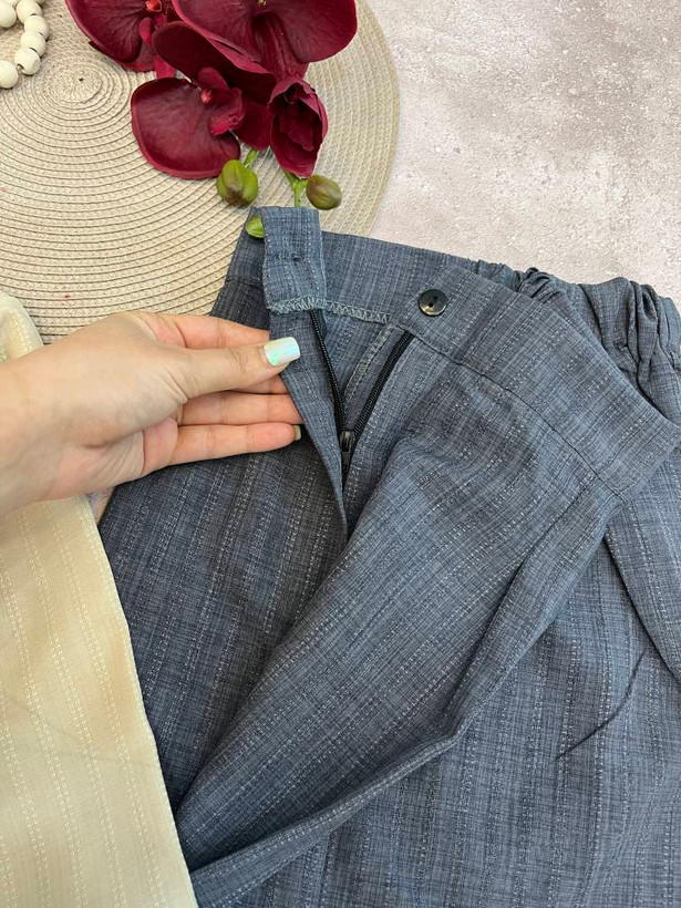 ست کت و شلوار خنک موژان.سایزبندی از۳۸تا۵۰ طبق توضیحات. در رنگبندی جذاب.برای تعیین رنگ و سایز مورد نظر پیام دهید.