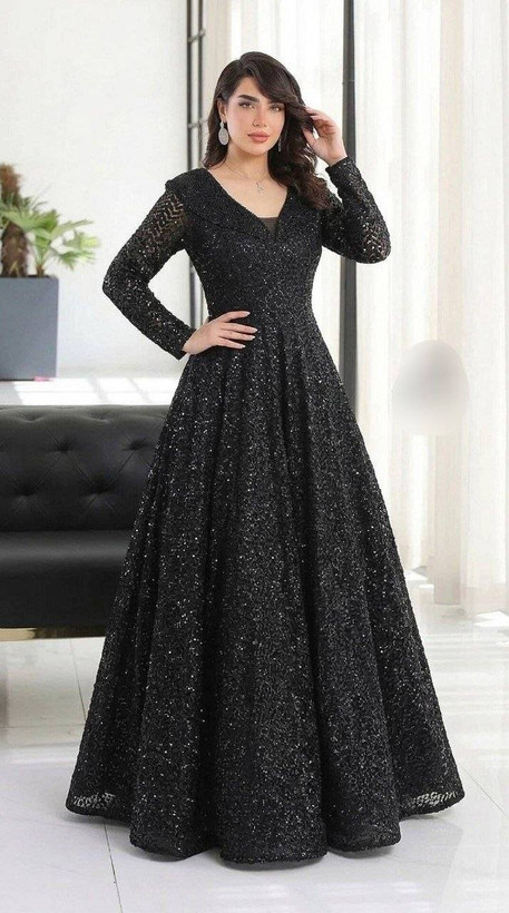 پیراهن مجلسی کاپدار سایه.سایزبندی ۴۰تا۵۲.برای تعیین سایز پیام دهید.