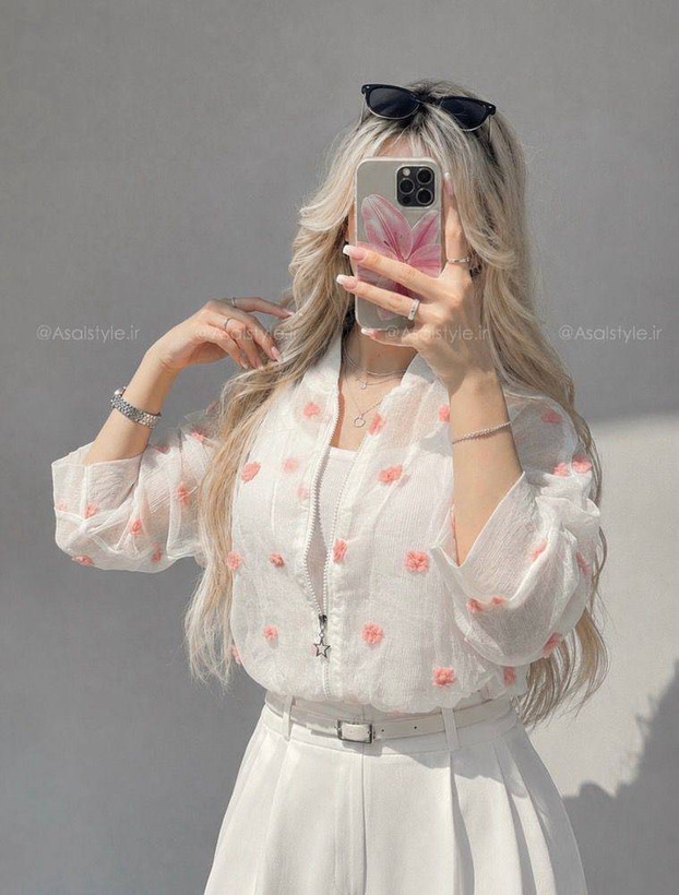 کراپ شیشه ای گل برجسته.فری سایز ۳۸تا۴۴ .در۴ رنگ.برای تعیین رنگ پیام دهید.