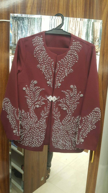 ست کت سارافون مجلسی هدیه مرواریدی.سایزبندی از۴۲ تا ۵۴.در رنگبندی متنوع.برای تعیین رنگ و سایز پیام دهید.